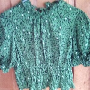 Who What Wear Emerald Green Patterned Crop Top